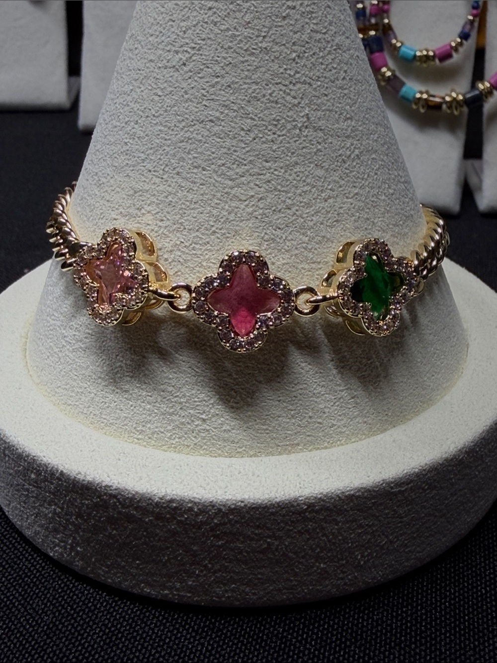 18k triple plate gold multi-color crystal clover bracelet. SZ 7